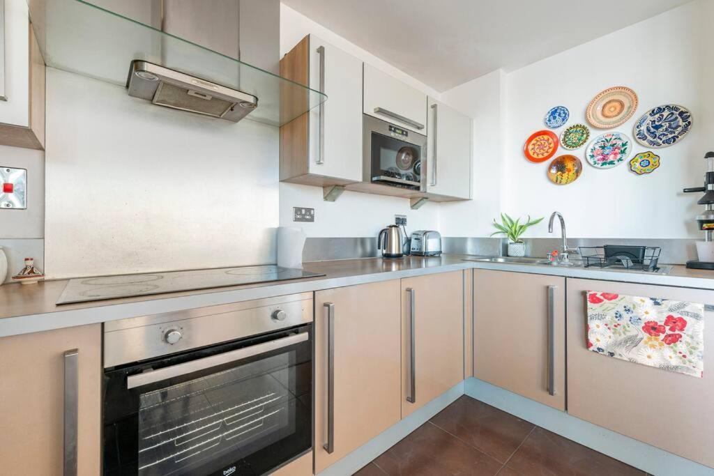 London Skylineviews 2 Bed 2 Bath Flat Near Canary Wharf, O2 & Excel Extérieur photo