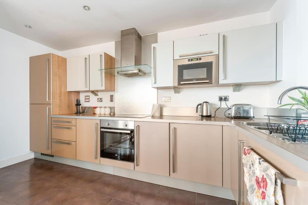 London Skylineviews 2 Bed 2 Bath Flat Near Canary Wharf, O2 & Excel Extérieur photo