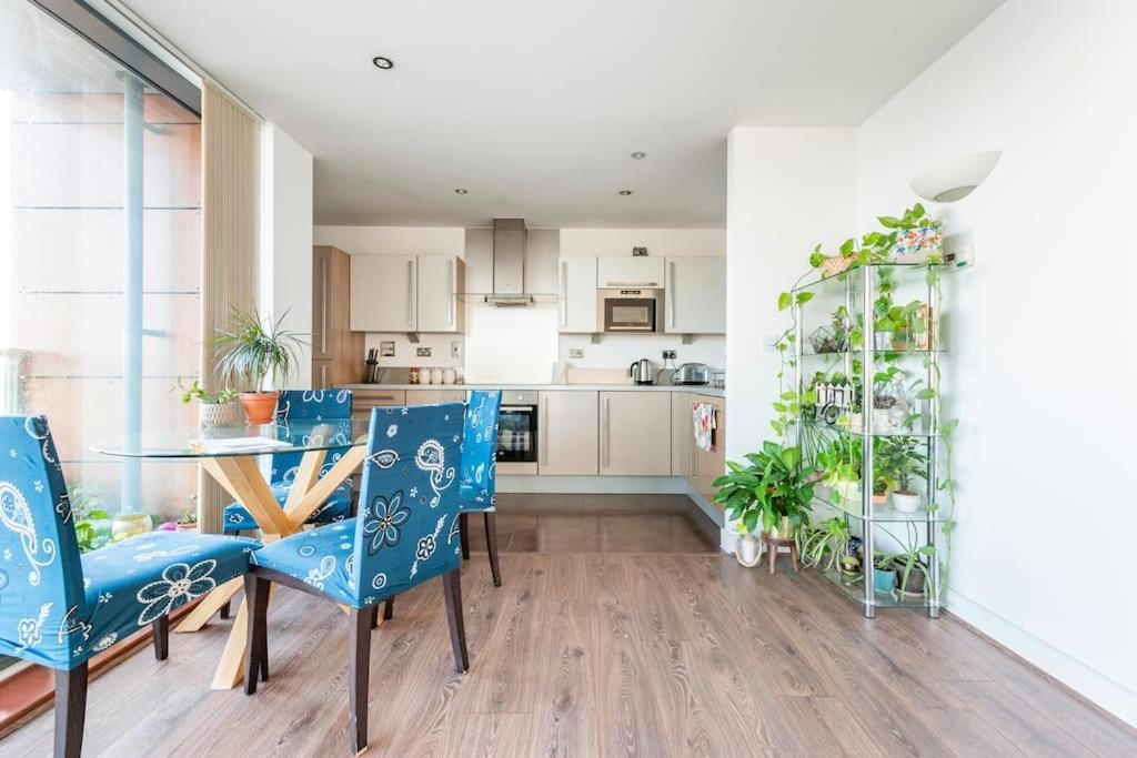London Skylineviews 2 Bed 2 Bath Flat Near Canary Wharf, O2 & Excel Extérieur photo